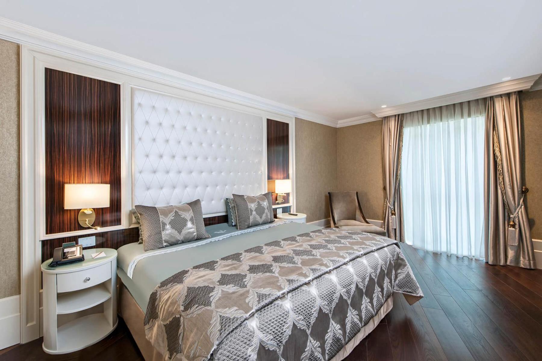 Presidential Suite King Size Bed,1275100483:JPEG